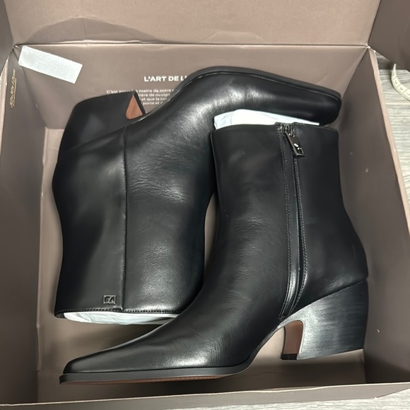 Franco Sarto Vivian Bootie - Picture 2 of 7